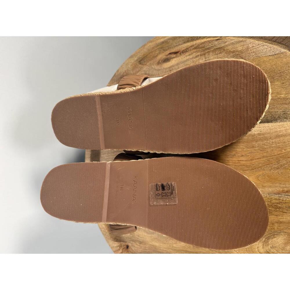 Kaanas Selangor Sandals Size 11 NIB - Picture 5 of 10
